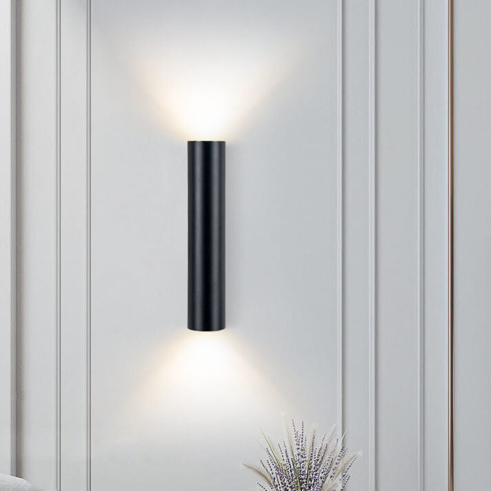 2-Light Wall Lamp in Aluminum Cylinder Design