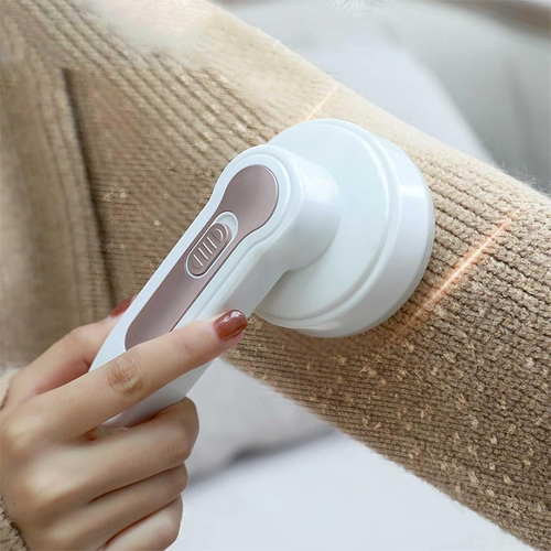 Rechargeable Fabric Shaver with Triple Blade System