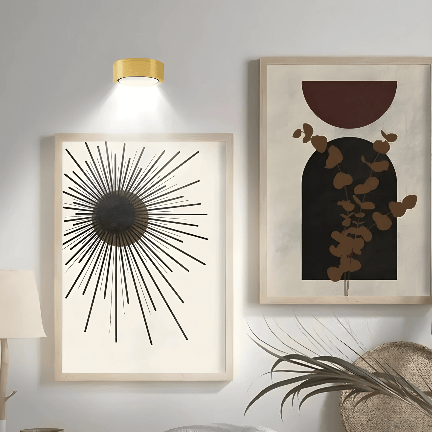 Versatile Magnetic Wall Lamp for Artistic Illumination