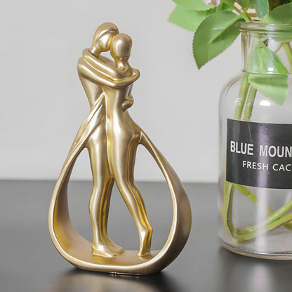 Symbol of Togetherness: Elegant Couple Sculpture