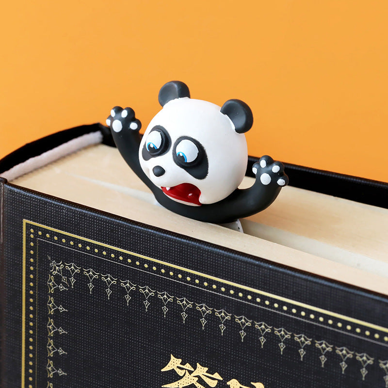 Vibrant 3D Animal Bookmarks for Engaging Reading