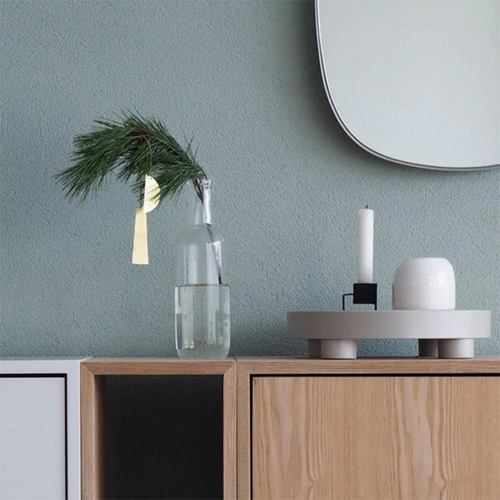 Minimalist Serving Board – Round Wooden Tray for Decorative Use