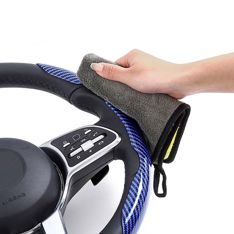 Anti-Slip Steering Wheel Cover with Elegant Carbon Look – Universal Fit