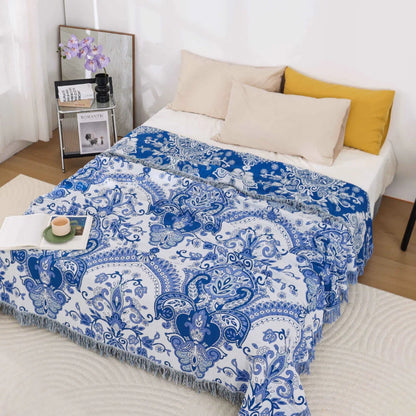 Chic Cotton Tassel Throw for Elegant Living Spaces