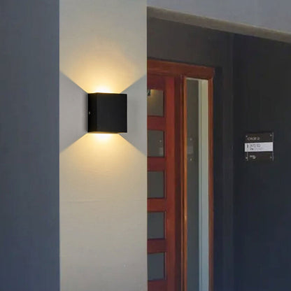 Outdoor Security Lamp with Adjustable Motion Sensor – Bright Wall Light