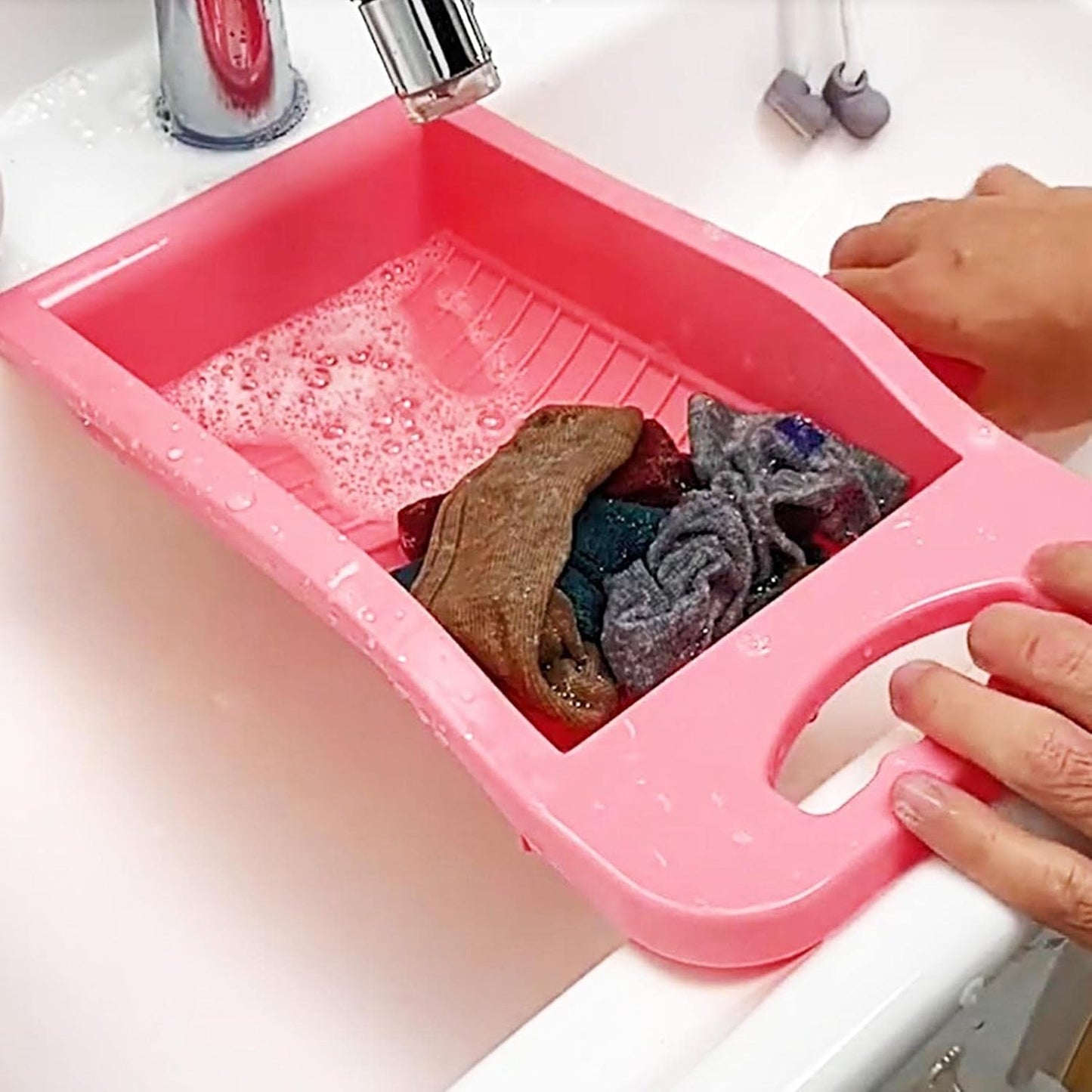 Water and Energy Saving Laundry Protector for Delicate Fabrics