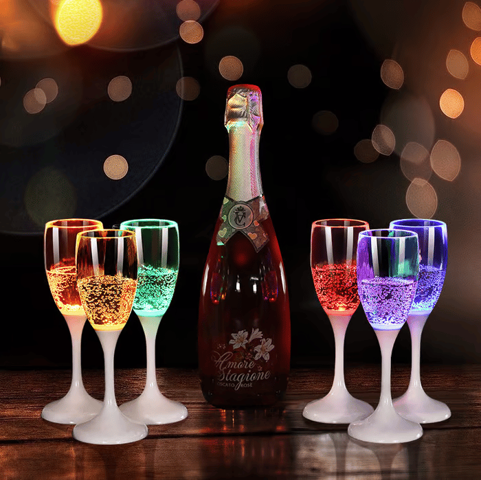 GlowCups - Illuminated Party Glasses for Every Occasion
