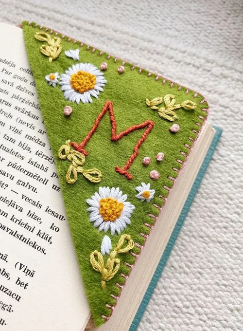 Handcrafted Seasonal Bookmarks – Never Lose Your Place Again