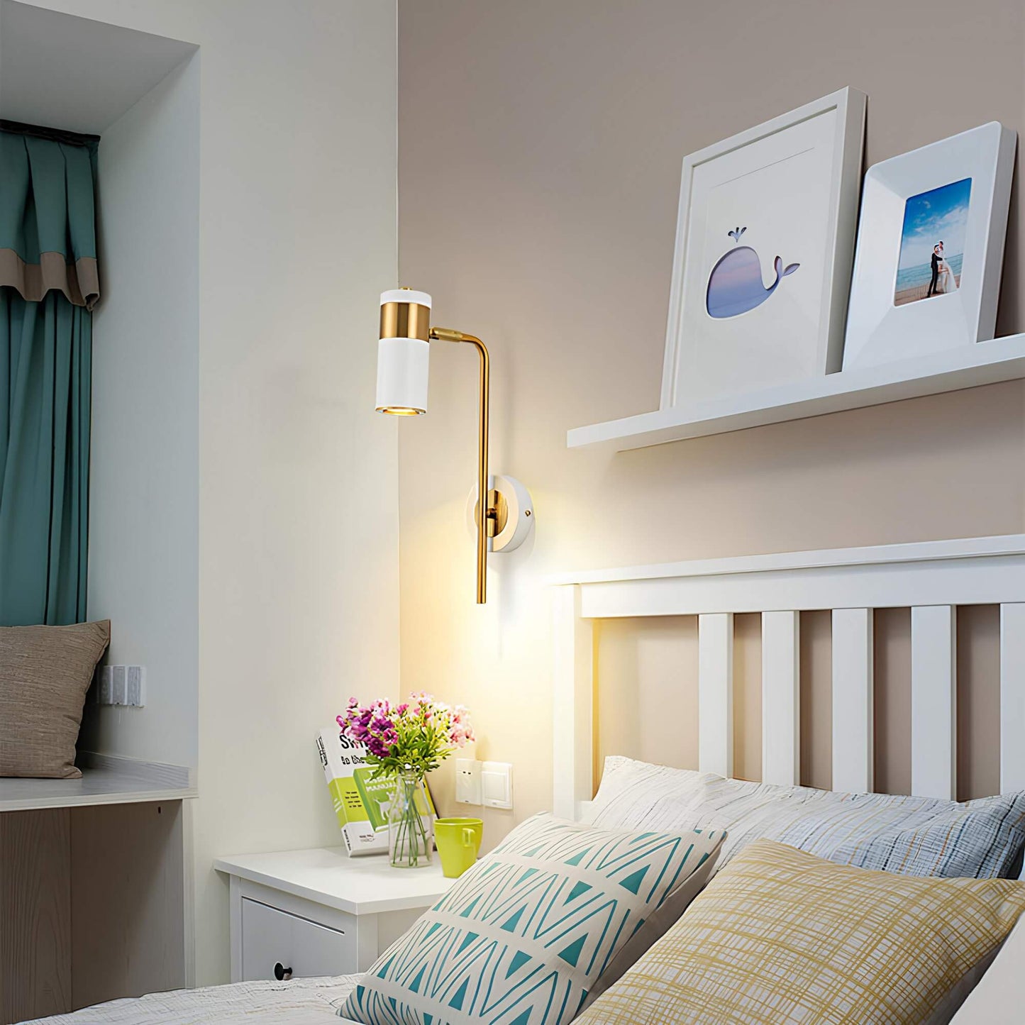 Swiveling LED Wall Light | 350° Rotation | Modern Design & Energy Efficient | Ideal for Living Room & Bedroom