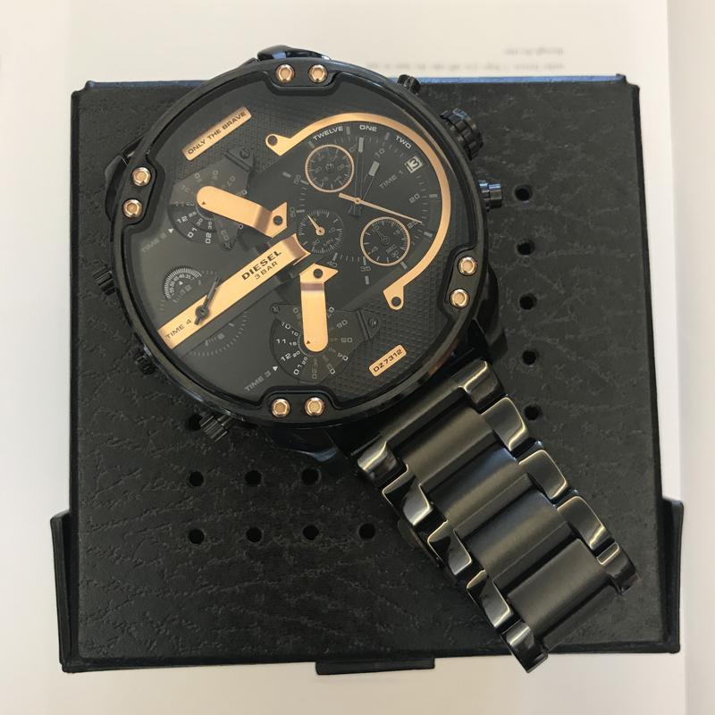 Stainless Steel Quartz Chronograph Timepiece