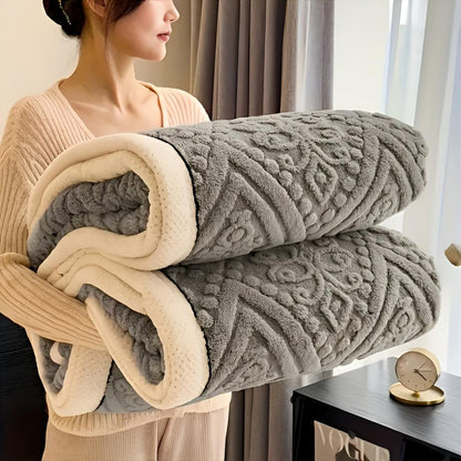 Luxurious Velvet Sherpa Blanket for Year-Round Comfort