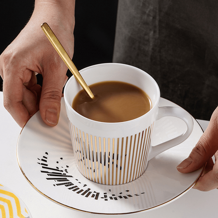 Creative Coffee Mug Mirror with Motion Reflection - 50% Off Now!