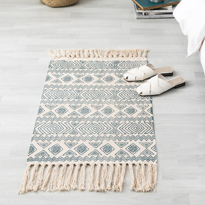 Geometric Print Bedroom Rug in Multicolor – Machine Washable with Tassels