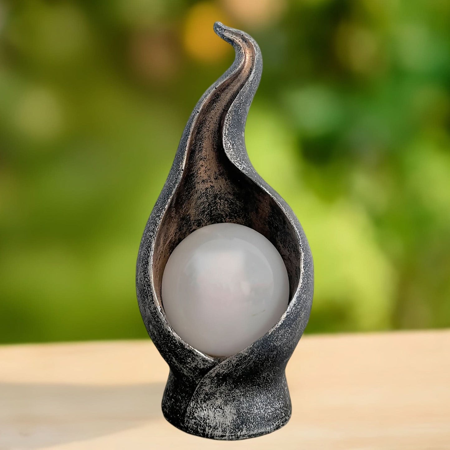 Solar Garden Lamp with Flame Design