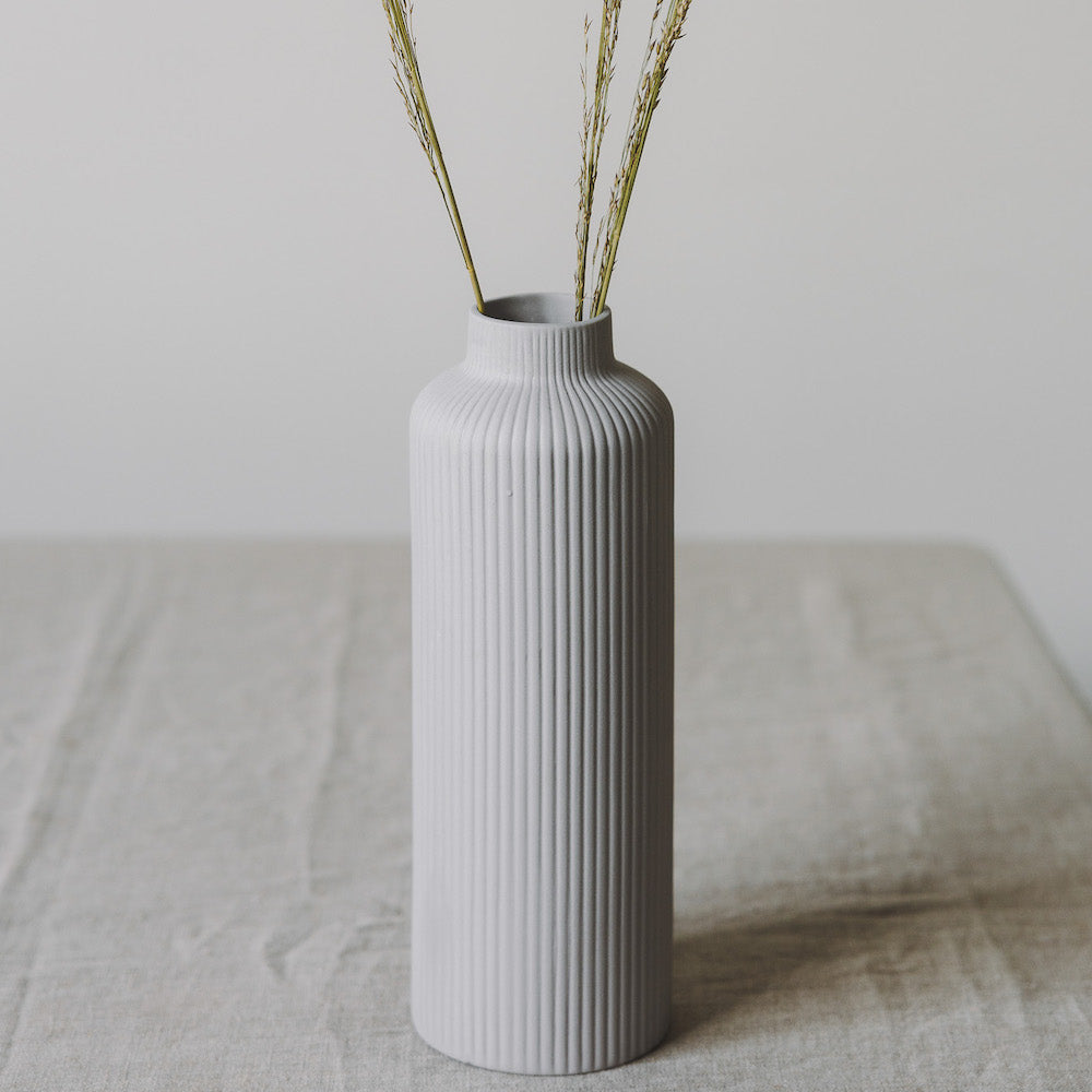 Light Grey Ceramic Vase – ÅDALA Style