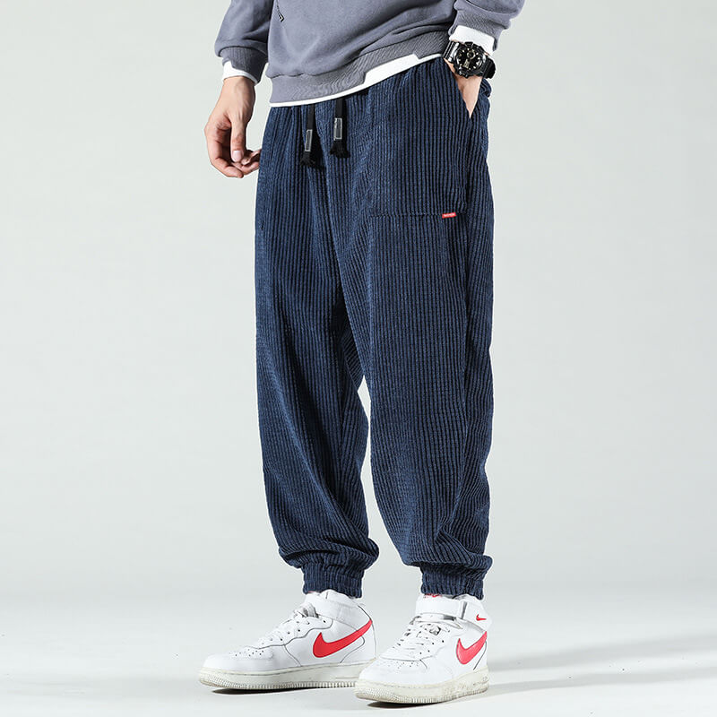 Stylish Corduroy Trousers for Trendy Autumn Outfits