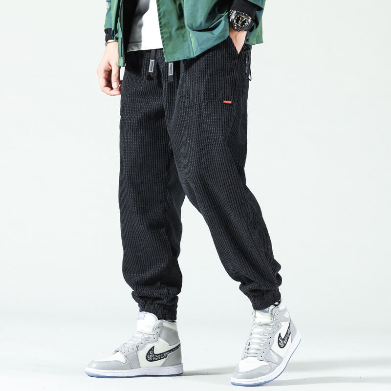 Stylish Corduroy Trousers for Trendy Autumn Outfits