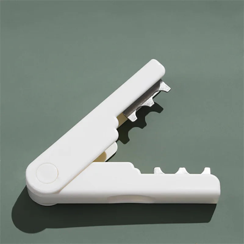 Effortless Thorn Removal Tool for Pain-Free Hand Use