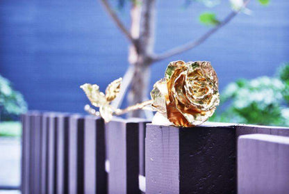 24K Gold-Plated Rose Arrangement