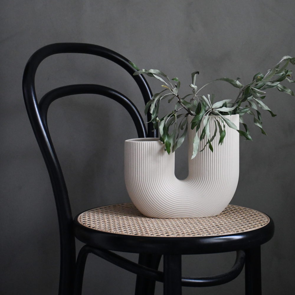Beige Decorative Vase – STRÅVALLA Style
