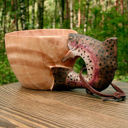 Handcrafted Wooden Mug – Artisanal Carved Design