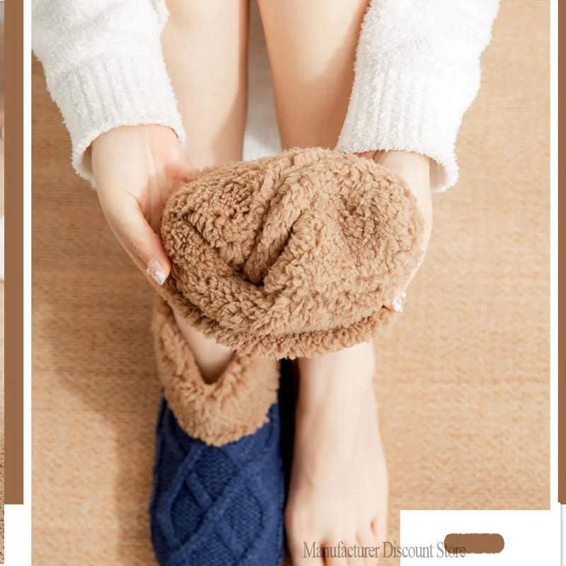 Unisex Cozy Winter Socks – Warm, Plush with Non-Slip Sole, Fleece-Lined for Men & Women