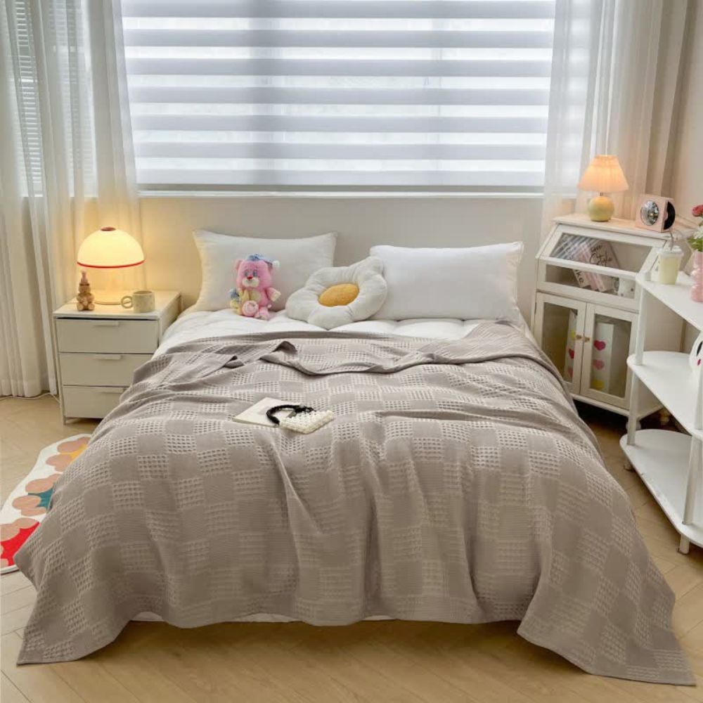 Serene Waffle Weave Blanket for Stylish Relaxation