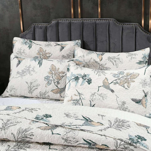 Chic Floral Bed Cover Set for Year-Round Comfort