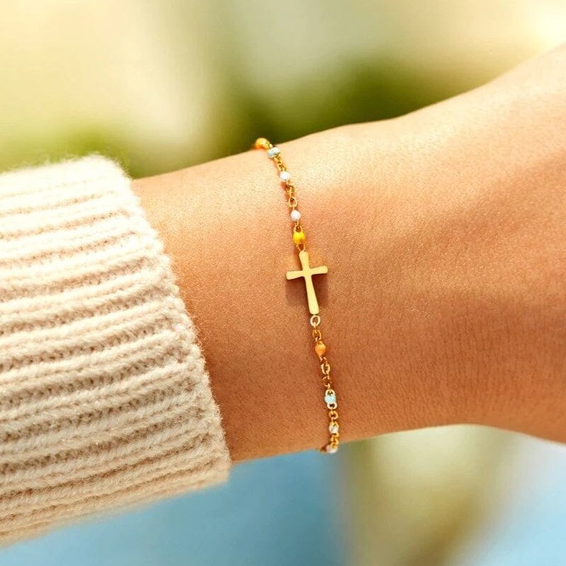 Cross Bracelet for Friendship and Faith – Adjustable in Silver or Gold – Gift Box Available