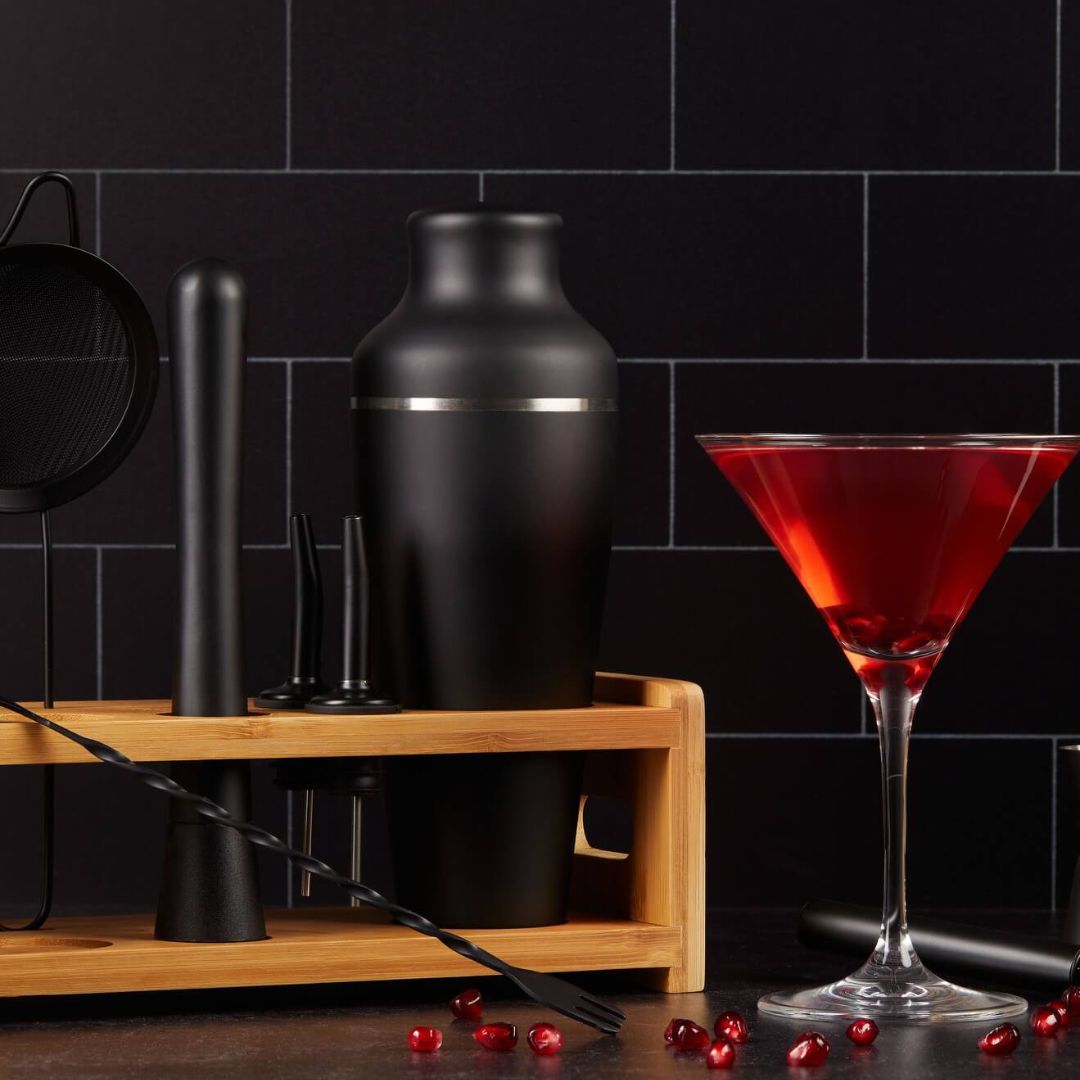Cocktail Shaking Set with 8 Essential Tools
