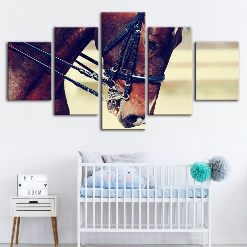 Stunning 5-Piece Canvas Art Featuring a Majestic Horse