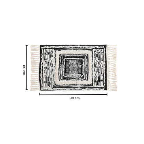 Chic Geometric Floor Rug with Tassel Accents