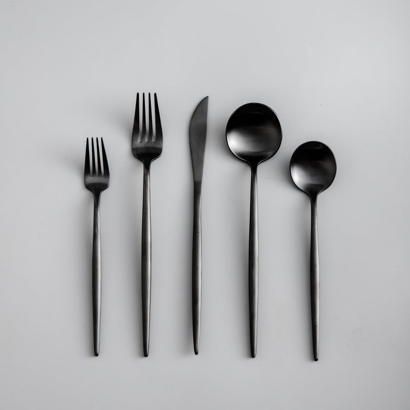 Stainless Steel Cutlery Set – Simple Elegance in Minimalist Style