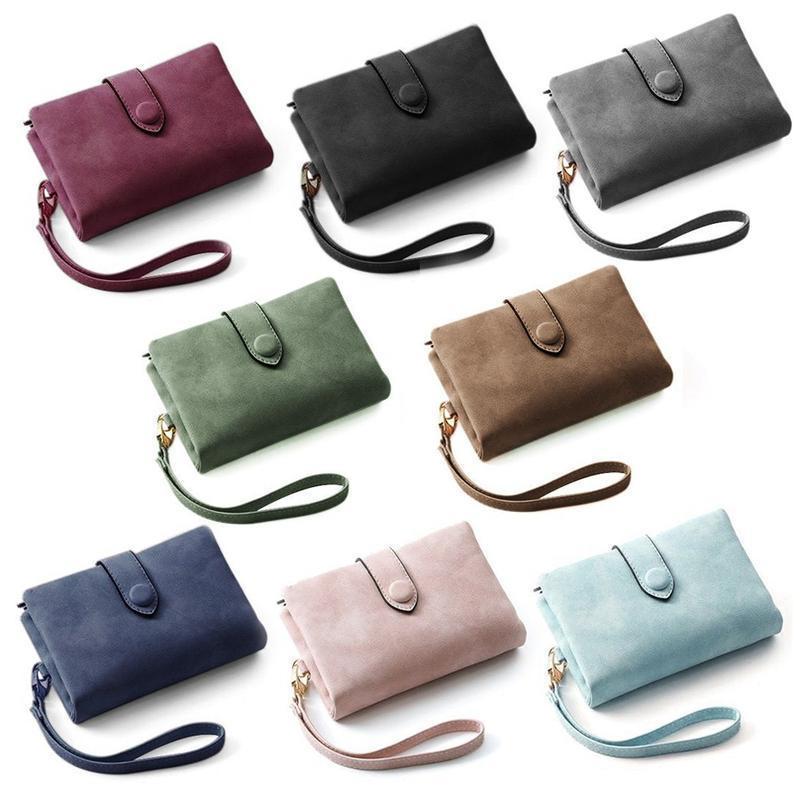 Compact Elegance: Women’s Trifold Wallet in Luxurious Leather