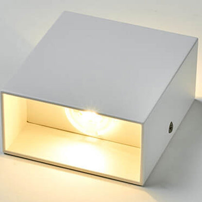 Outdoor Security Lamp with Adjustable Motion Sensor – Bright Wall Light