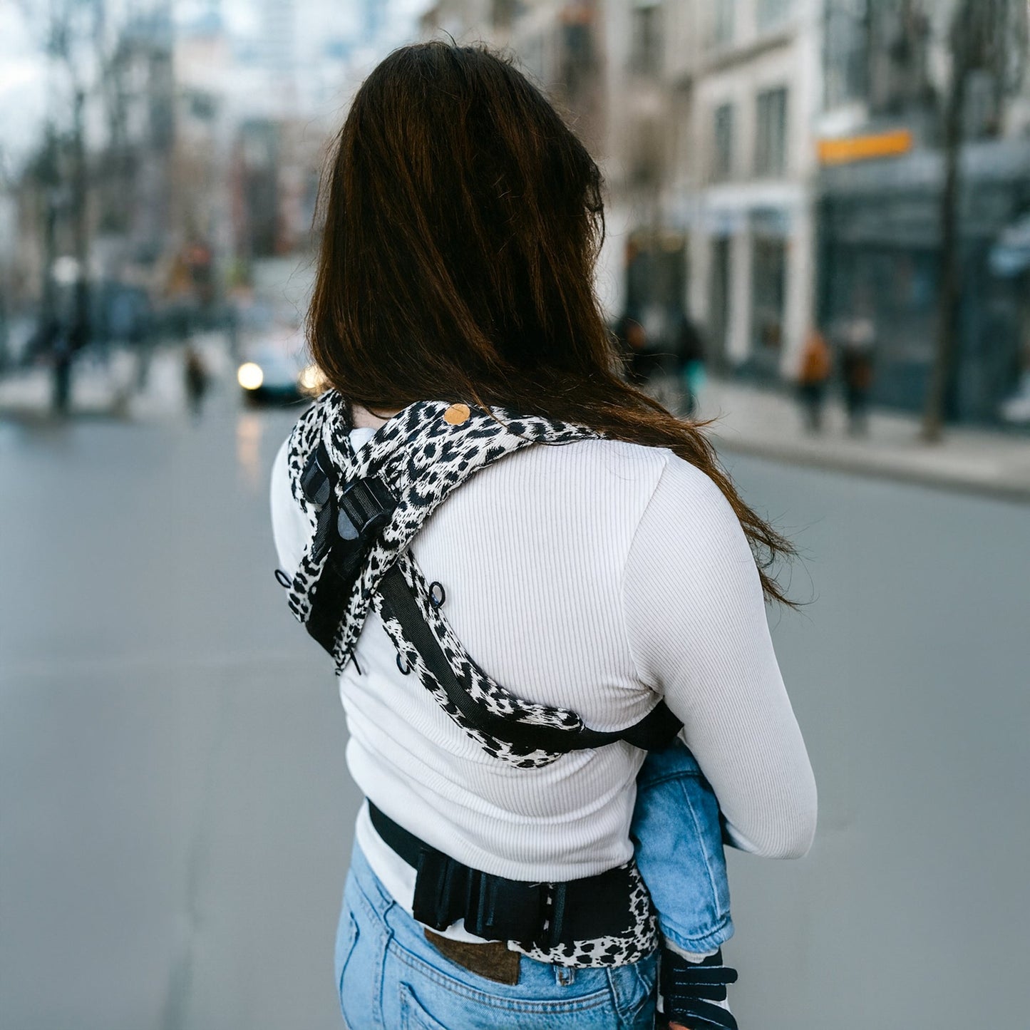 Versatile Baby Carrier for Ultimate Comfort and Mobility