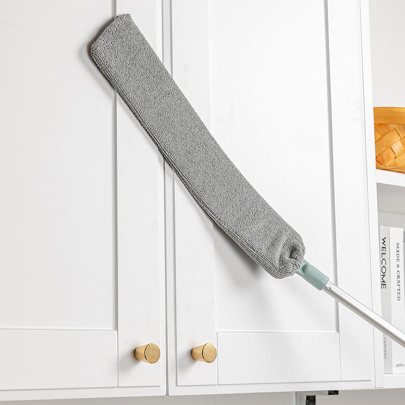 Versatile Extendable Dust Cleaner for Hard-to-Reach Areas