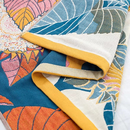 Sunburst Cotton Bath Towel for a Cheerful Refresh