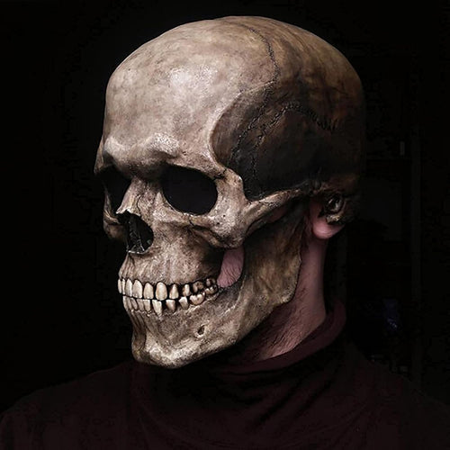 GloomGuard Skull Mask – Command Attention with Unmatched Realism