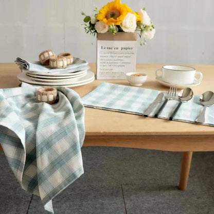Set of 2 Stylish Checkered Cloth Napkins for Elegant Dining