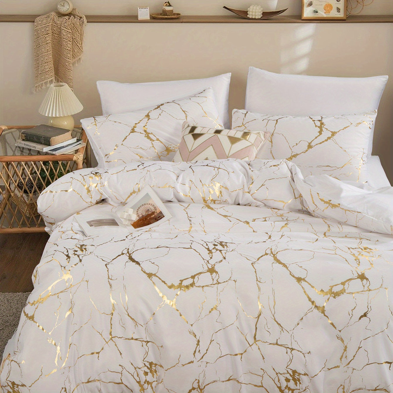 Modern Design Quilt Cover Set – Stylish Bedding Ensemble