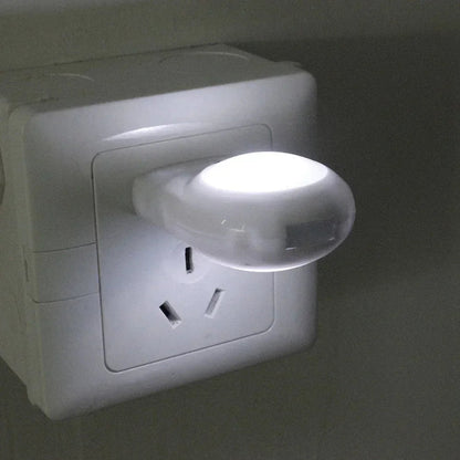 Mini Night Light with Light Sensor & EU Plug – Automatic LED Wall Lamp for Nursery & Bedroom, Soft Warm Light