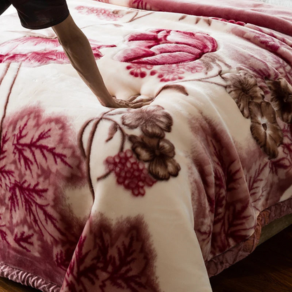 Plush Decorative Weighted Blanket in Quilt Style