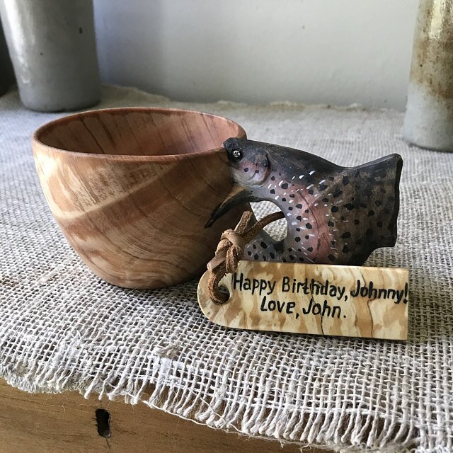 Handcrafted Wooden Mug – Artisanal Carved Design