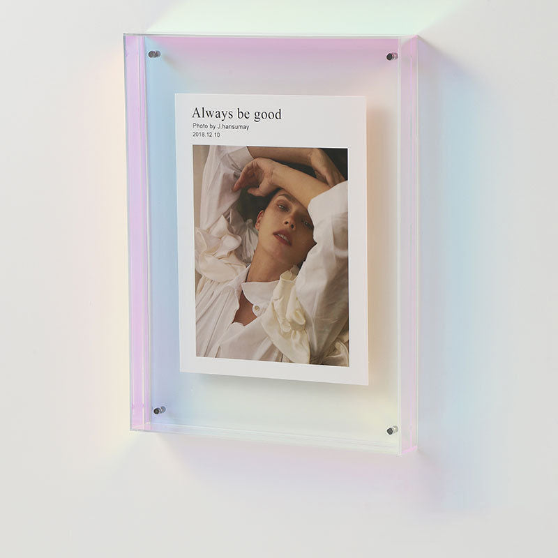 Elegant Acrylic Display Stand for Photos and Décor