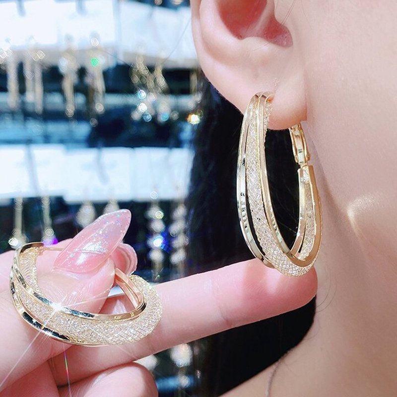 Radiant Twist Hoop Earrings for a Dazzling Look