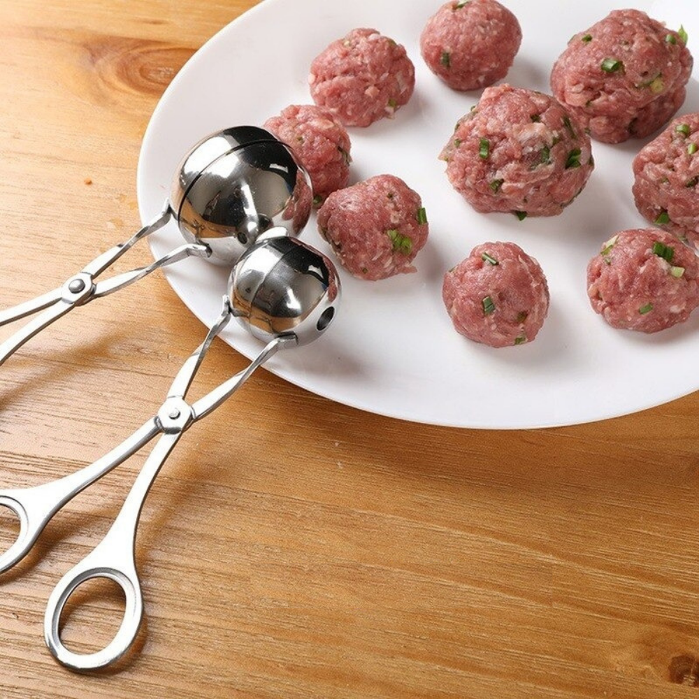 Perfectly Shaped Meatball Maker (+ 1 Bonus Mini Scoop)