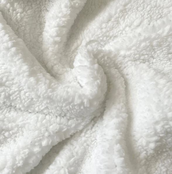 Leaf-Shaped Fleece Blanket – Last Day Discount