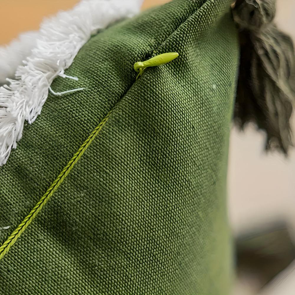 Nature-Inspired Leaf Design Cushion Cover