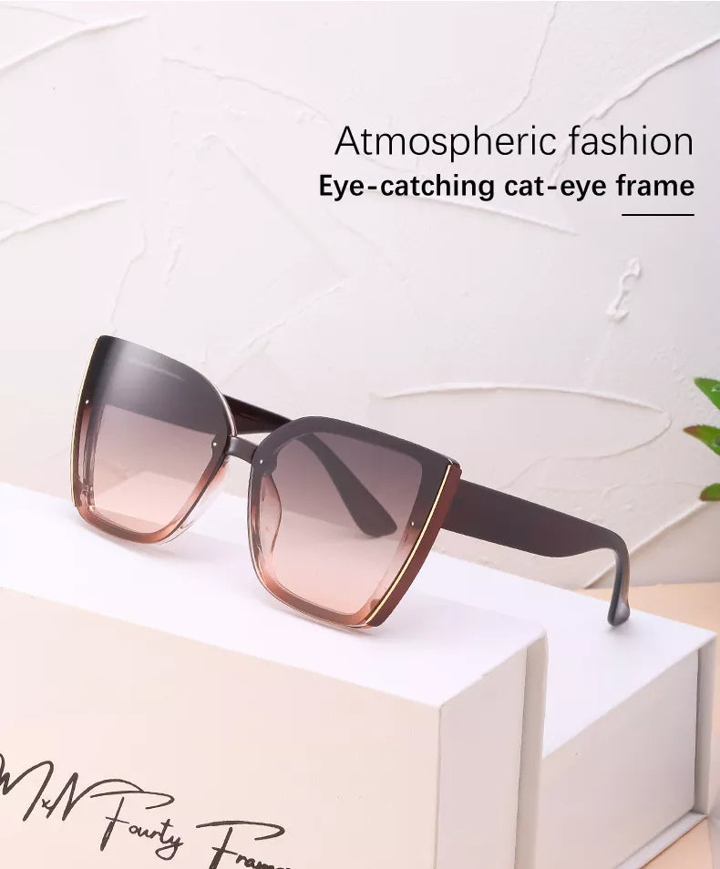 Trendy Square Sunglasses in Retro Style